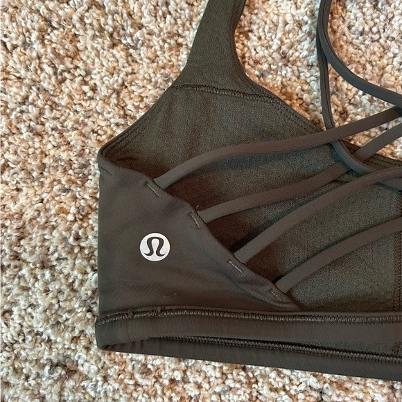 Lululemon Free to Be Wild Strappy Sports Bra - Picture 4 of 5